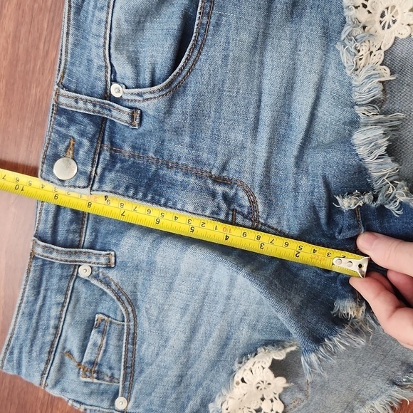 Mossimo shorts womens lace crochet denim size 2 / 26 stretch high rise - Picture 7 of 8